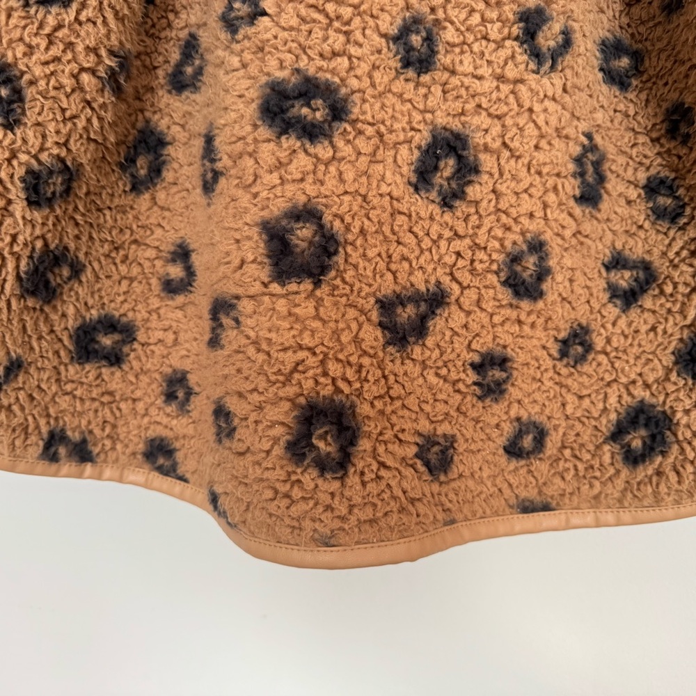 Abercrombie & Fitch Soft AF 1/4 Zip Cheetah Faux Fur Pullover Coat XL - Picture 6 of 7